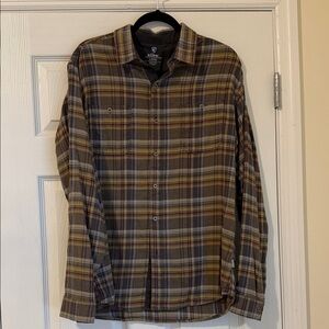 KUHL men’s button long sleeve shirt